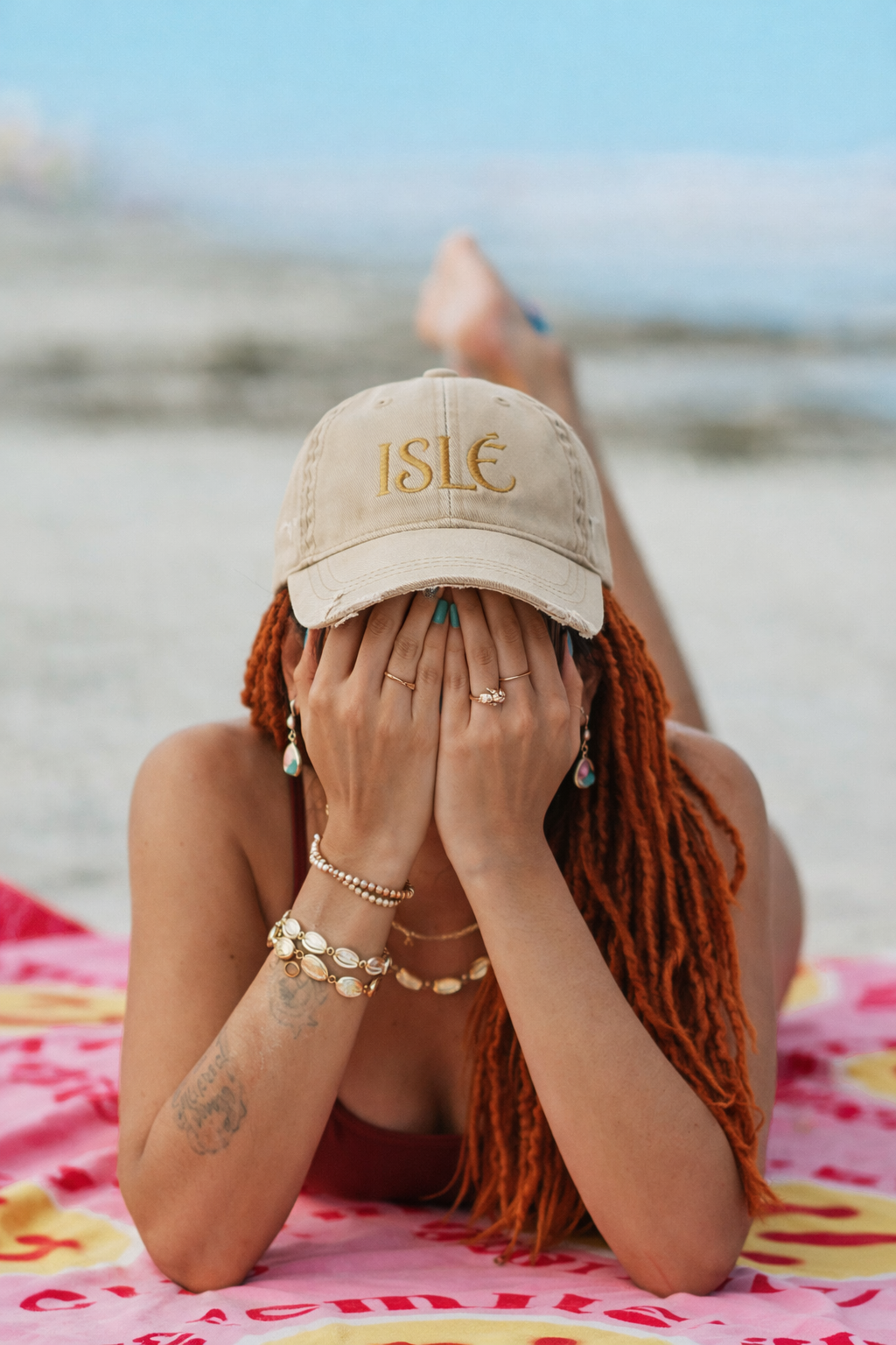 ISLÉ Distressed Cap